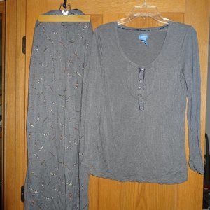 Simply Vera, Vera Wang sleepwear set, size Large, mostly Grey